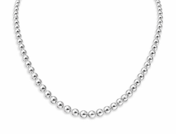 Collar de cuentas de plata brillante